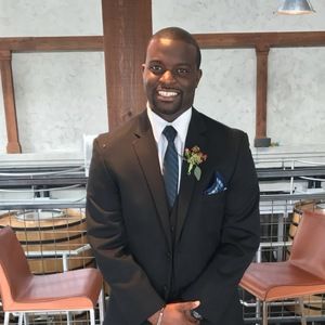 Meet your Posher, Regis